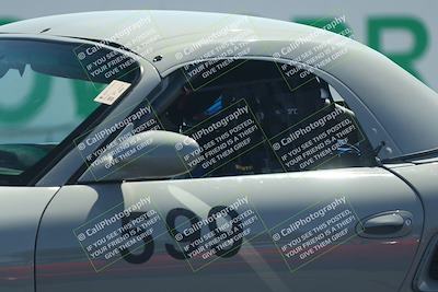 media/Jun-07-2025-Speed Ventures (Sat) [[b125dfaa5b]]/Green group/Grid/